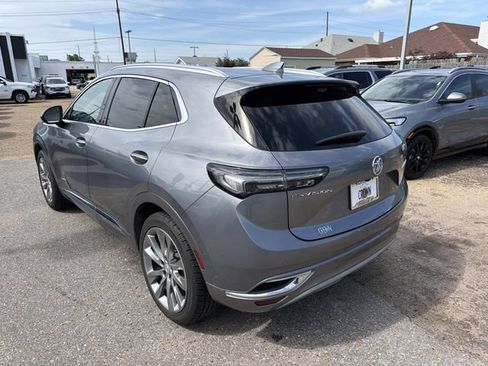 Used 2021 Buick Envision Avenir w/ Technology Package II FWD image 9