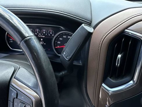 Used 2020 Chevrolet Silverado 1500 High Country w/ Technology Package RWD image 28