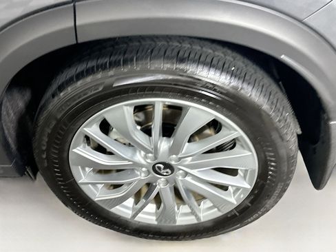 Used 2023 INFINITI QX50 Luxe image 11