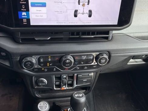 Used 2024 Jeep Wrangler Sahara w/ Safety Group image 7