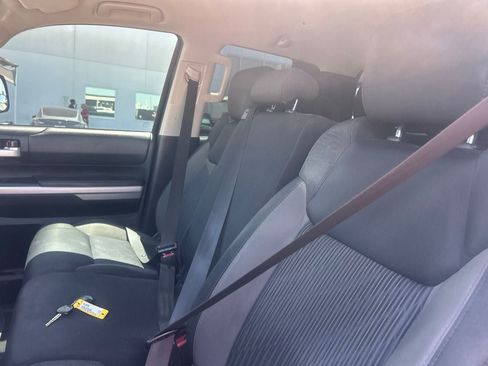 Used 2017 Toyota Tundra SR5 AWD/4WD image 7