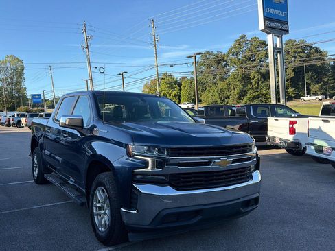 Used 2021 Chevrolet Silverado 1500 LT RWD image 4