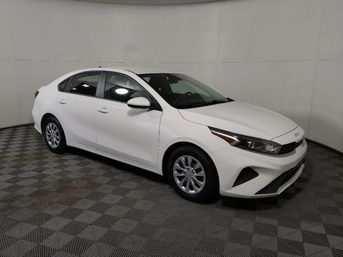 Used 2022 Kia Forte Sedan FWD image 11