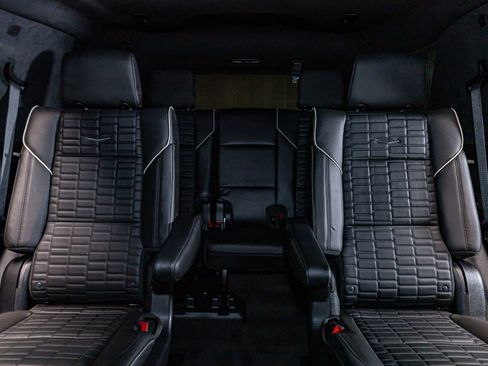 Used 2025 Cadillac Escalade Sport Platinum image 24