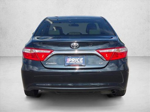Used 2017 Toyota Camry LE FWD image 6