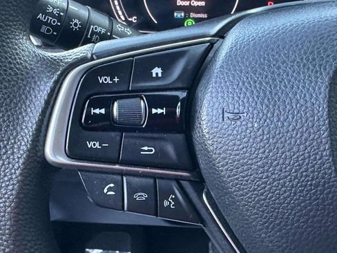 Used 2020 Honda Accord EX image 30