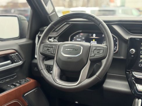 Used 2024 GMC Sierra 1500 Denali Ultimate image 13