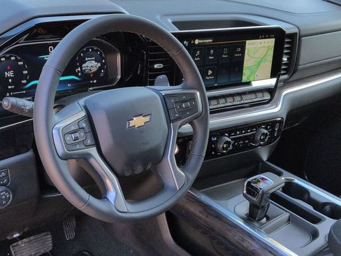 New 2026 Chevrolet Silverado 1500 LTZ w/ LTZ Premium Package AWD/4WD image 9
