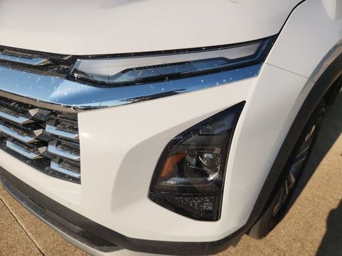 Used 2026 Chevrolet Equinox LT FWD image 7