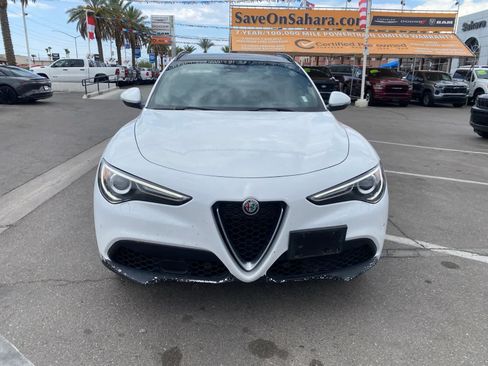 Used 2022 Alfa Romeo Stelvio Ti AWD/4WD image 2