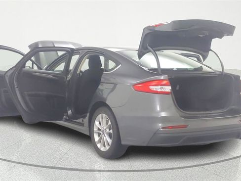 Used 2020 Ford Fusion SE image 7