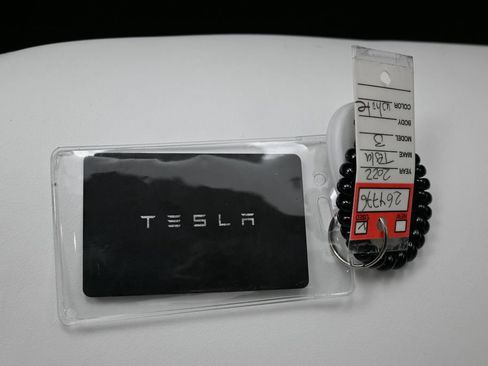 Used 2022 Tesla Model 3 Performance AWD/4WD image 32