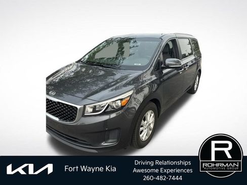 Used 2016 Kia Sedona LX w/ LX Essentials Premium Package FWD image 1