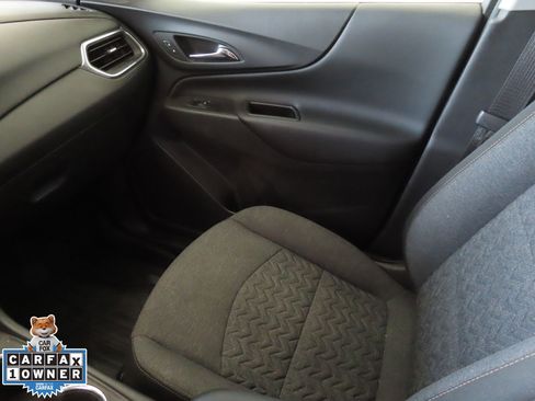 Used 2022 Chevrolet Equinox LT image 18