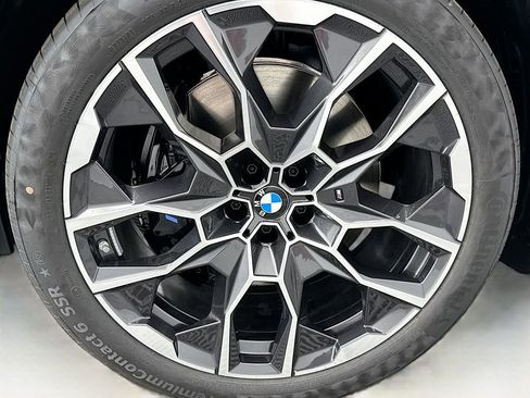 New 2026 BMW X7 M60i image 31