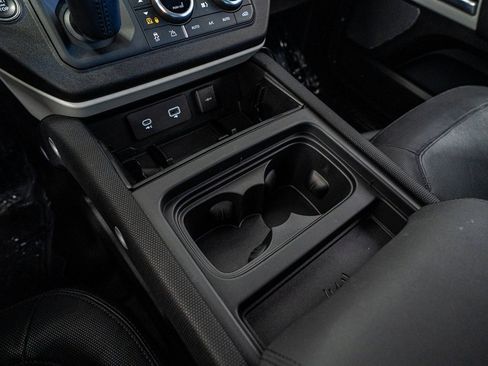 Used 2022 Land Rover Defender 110 X-Dynamic SE image 55