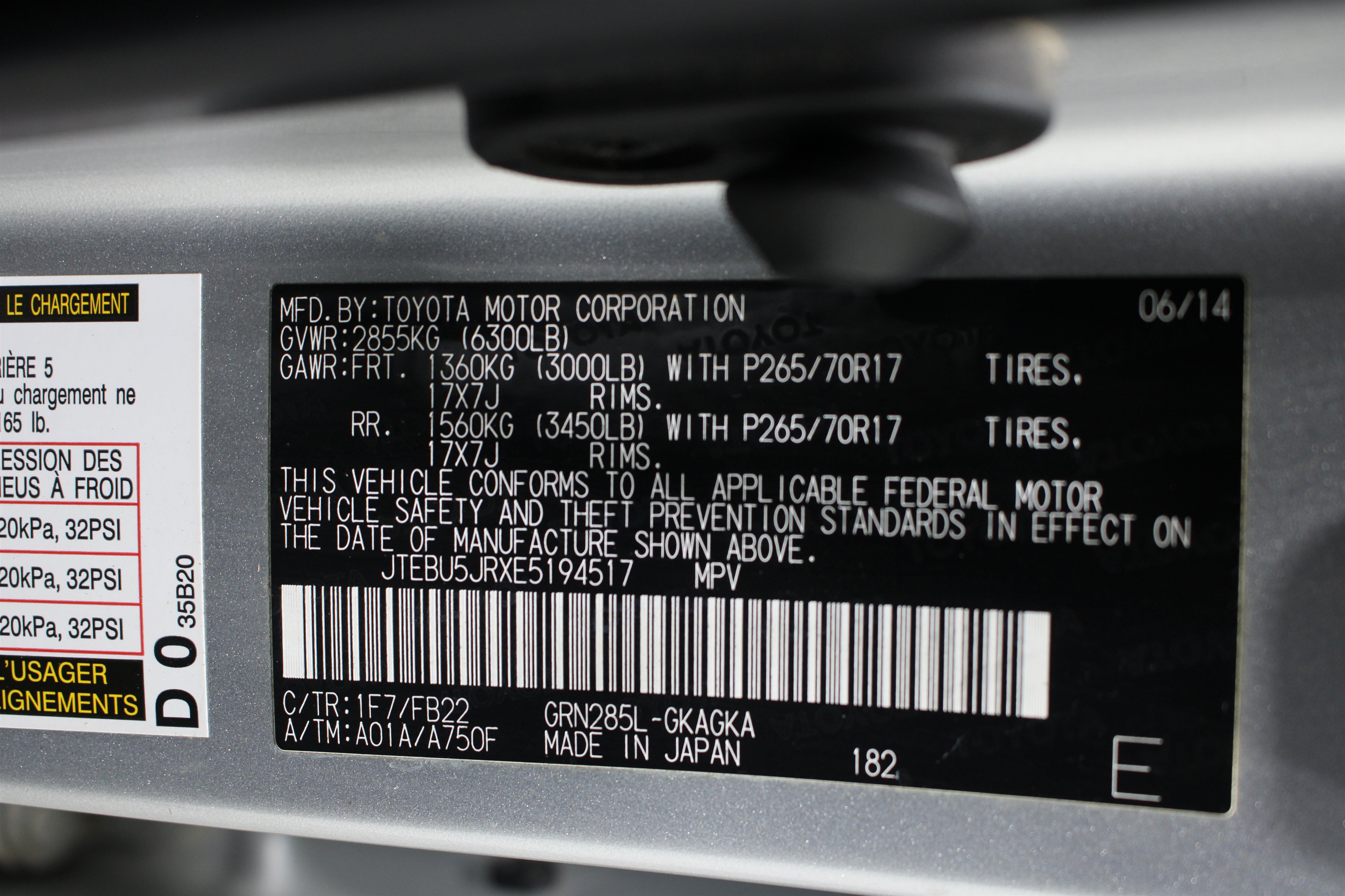 Used 2014 Toyota 4Runner SR5 AWD/4WD image 39