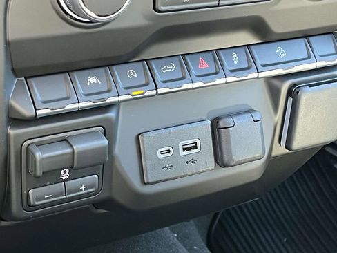 New 2026 Chevrolet Silverado 1500 Custom Trail Boss image 26