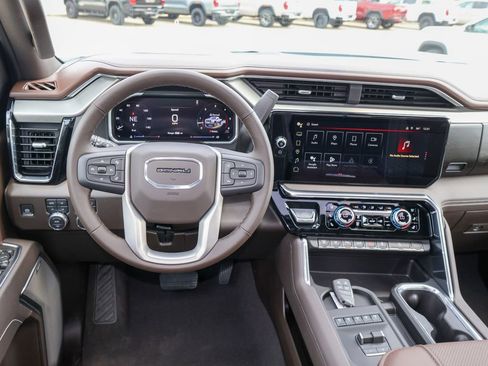 New 2026 GMC Sierra 3500 Denali w/ Denali Reserve Package image 15