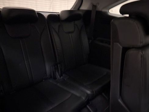 Certified 2023 Kia Sorento S w/ Panoramic Sunroof Package image 20