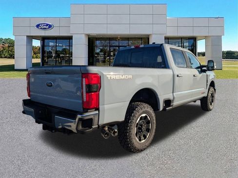 New 2026 Ford F350 Lariat w/ Tremor Off-Road Package AWD/4WD image 4