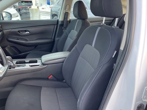 Used 2022 Nissan Sentra SV image 10