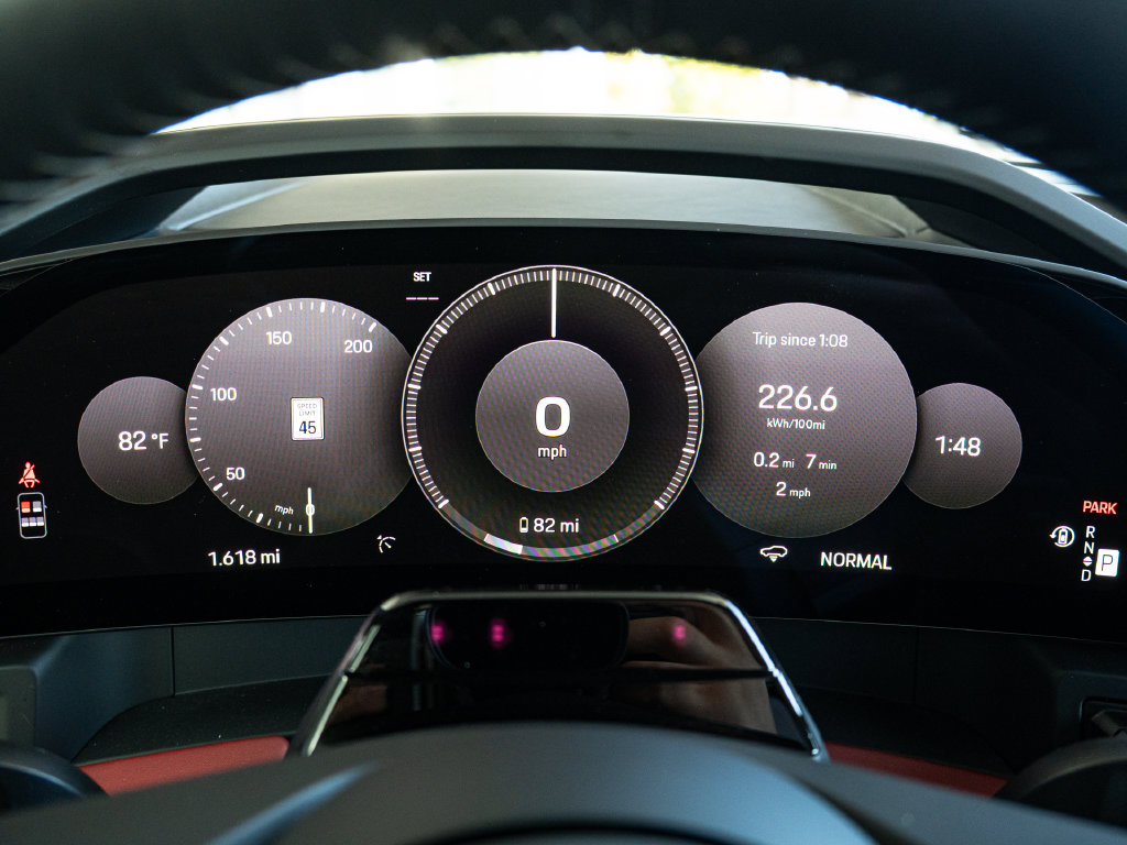 Certified 2026 Porsche Cayenne Electric AWD/4WD image 7