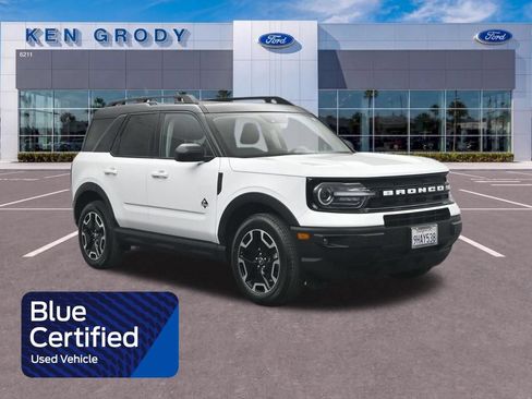 Used 2023 Ford Bronco Sport Outer Banks w/ Tech Package AWD/4WD image 1
