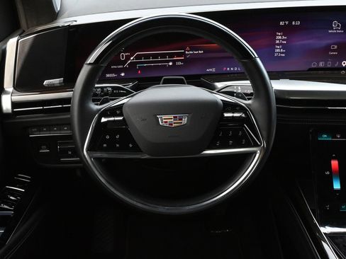 Certified 2025 Cadillac Escalade Premium Luxury w/ Touring Package AWD/4WD image 11
