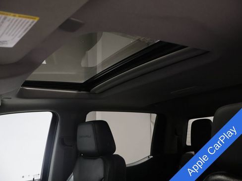 Used 2020 GMC Sierra 1500 Denali w/ Technology Package AWD/4WD image 9