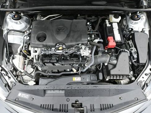 Used 2024 Toyota Camry SE image 44