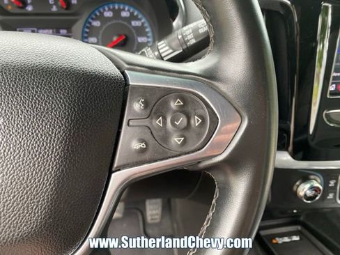 Used 2023 Chevrolet Traverse LT FWD image 22