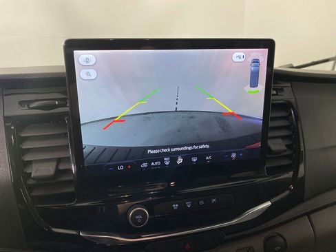 Used 2023 Ford Transit 350 XLT image 23