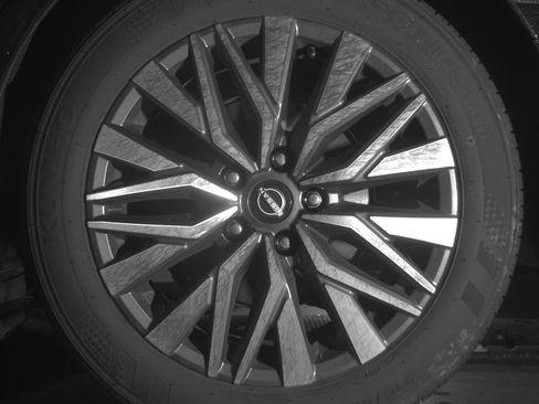 Used 2025 Nissan Altima 2.5 SV image 14