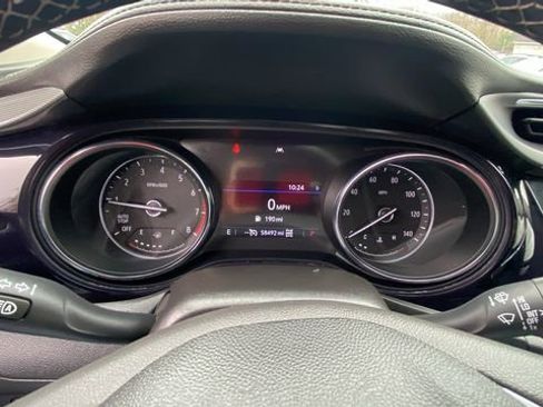 Used 2021 Buick Encore GX Select AWD/4WD image 21