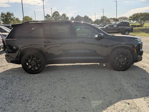 New 2026 Chevrolet Traverse RS FWD image 9