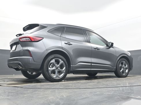 Used 2024 Ford Escape ST-Line w/ Equipment Group 301A image 26