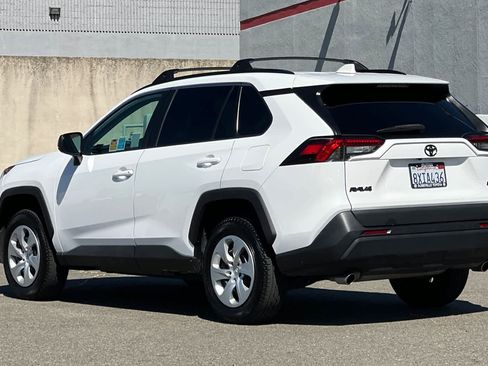 Certified 2021 Toyota RAV4 LE image 7
