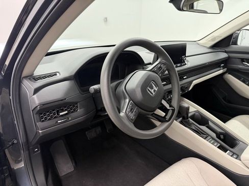 Certified 2025 Honda Accord SE image 17