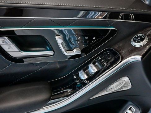 Used 2023 Mercedes-Benz S 580 4MATIC Sedan image 17