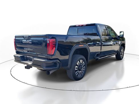 New 2025 GMC Sierra 3500 Denali Ultimate AWD/4WD image 4