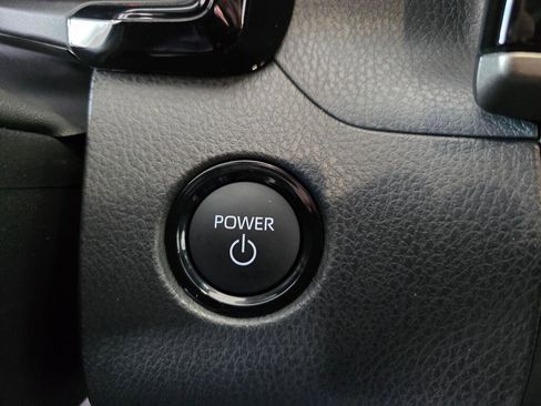 Used 2026 Toyota Camry Hybrid image 29