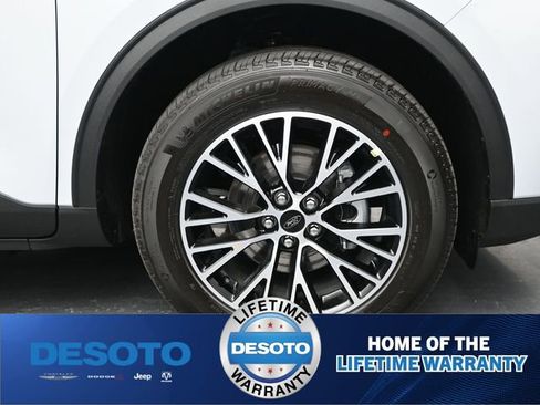 New 2025 Ford Escape SE w/ PHEV Premium Package FWD image 33