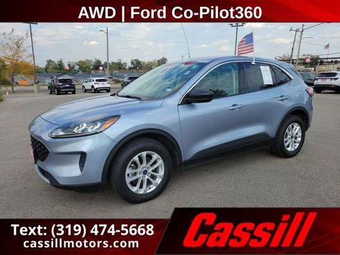 Used 2022 Ford Escape SE image 1