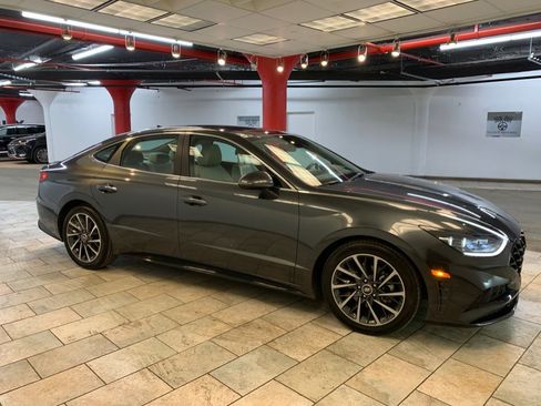 Used 2023 Hyundai Sonata Limited w/ Cargo Package image 8