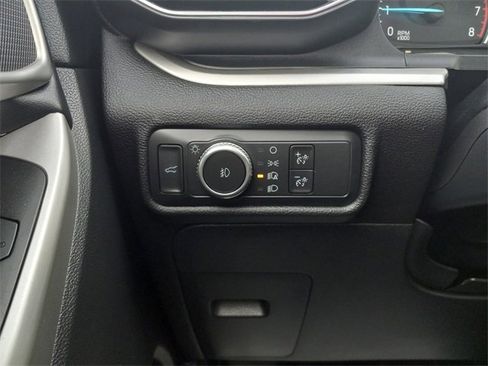 Used 2022 Ford Explorer XLT w/ Equipment Group 202A image 26