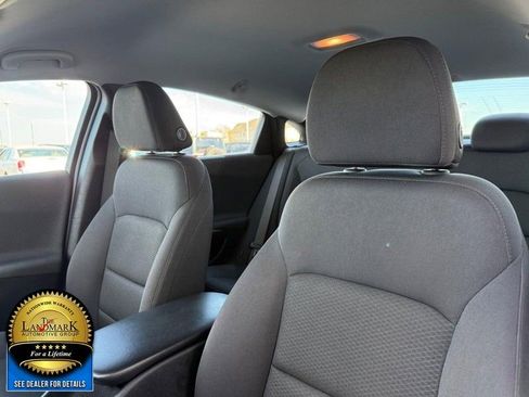 Used 2025 Chevrolet Malibu LS image 9