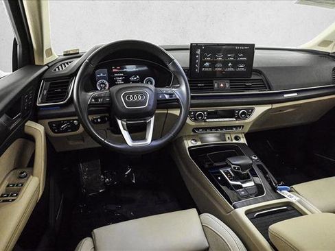 Used 2023 Audi Q5 2.0T Prestige w/ Prestige Package image 19