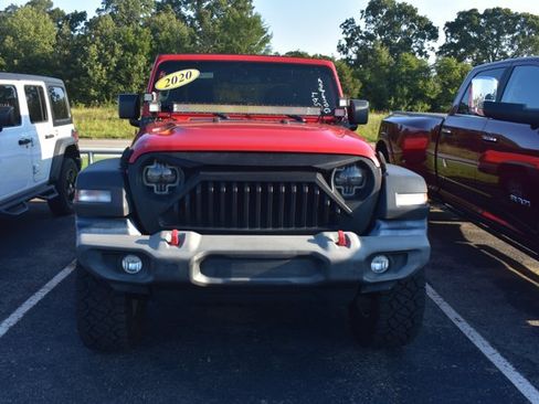 Used 2020 Jeep Gladiator Sport w/ Quick Order Package 24S AWD/4WD image 2