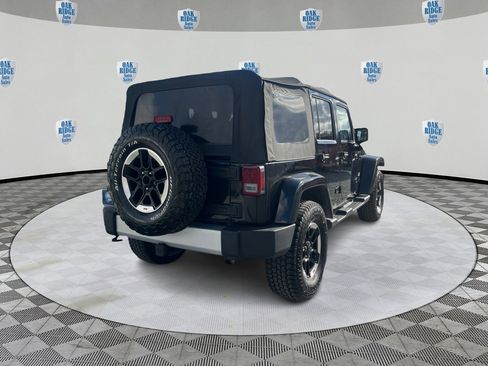 Used 2014 Jeep Wrangler Unlimited Sahara w/ Connectivity Group image 5